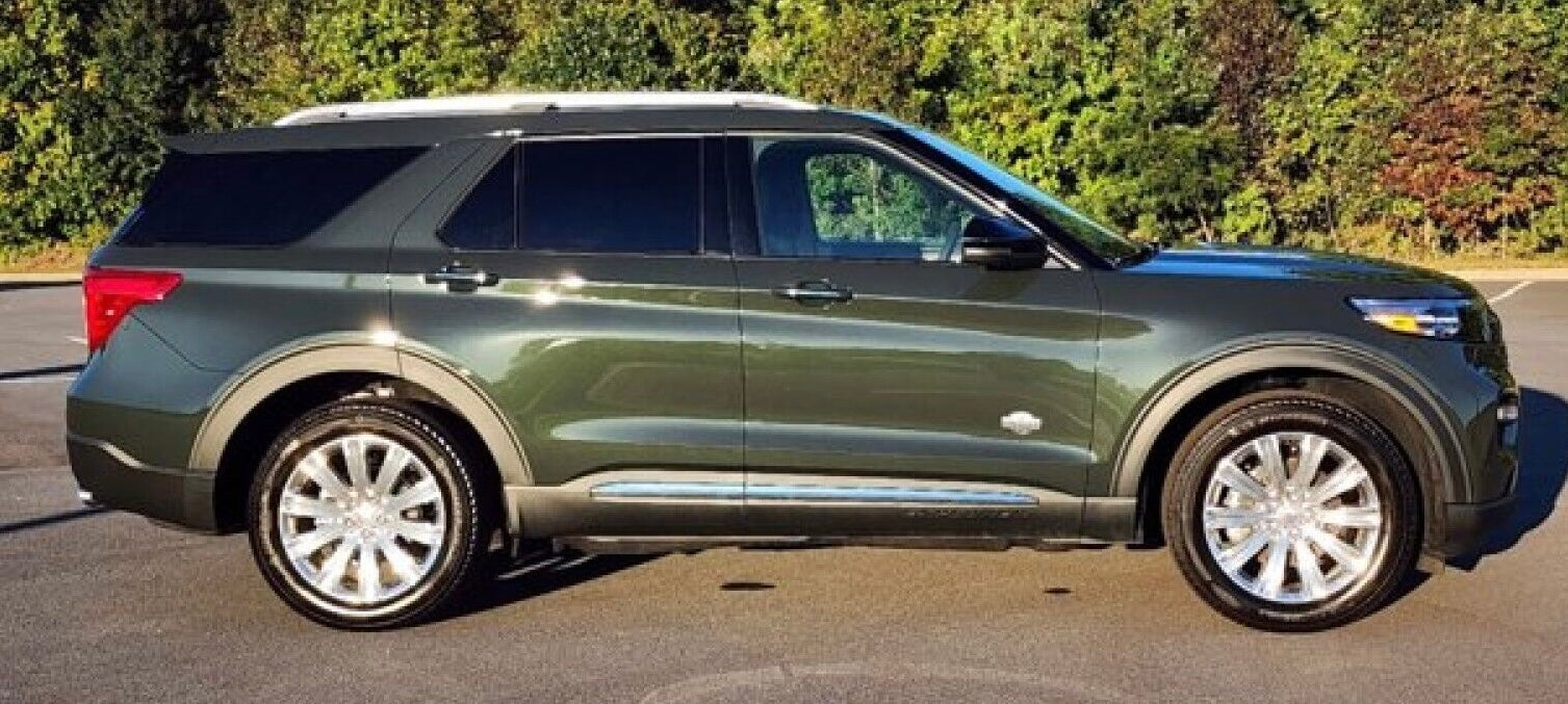 Ford L9 Forged Green Basecoat With Reducer Gallon (Basecoat Only