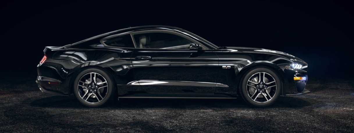 Ford Absolute Black (UM): How to Match and Apply This OEM Paint Code