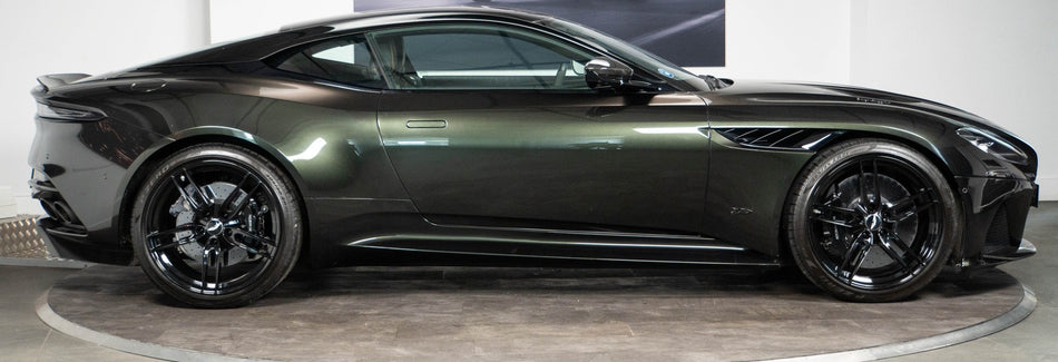 Aston Martin Supercar 6044 Minotaur Green Basecoat With Reducer Gallon (Basecoat Only)