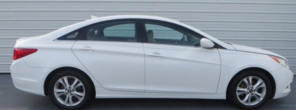 Hyundai WJR Shimmering White Tri-Coat Pearl Basecoat Clearcoat Quart Paint Kit