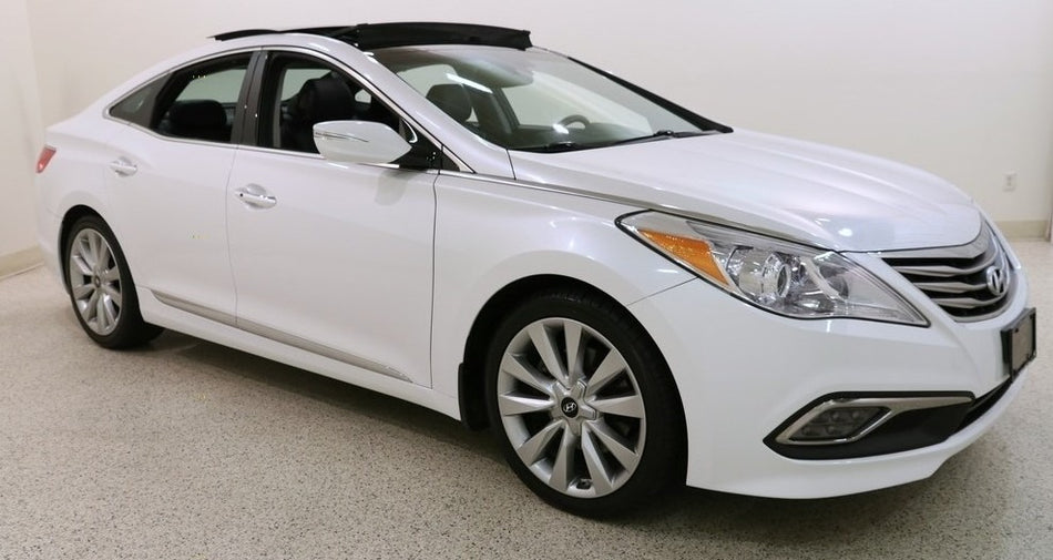 Hyundai WW7 Diamond White Tri-Coat Pearl Basecoat Clearcoat Quart Paint Kit