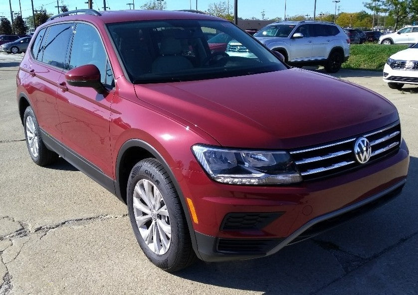 Audi/VW LA3Q Ruby Red Basecoat With Reducer Quart (Basecoat Only)