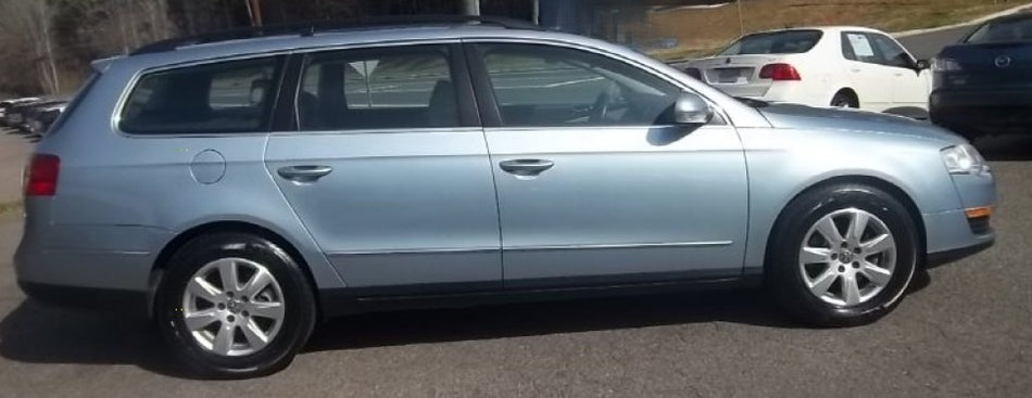 Audi/VW LB5S Silver Blue Metallic Basecoat Clearcoat Complete Gallon Kit