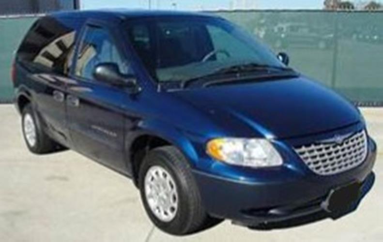 Dodge PBT Patriot Blue Basecoat With Reducer Gallon (Basecoat Only)  Kit