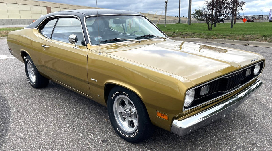 Dodge Y8 Gold Leaf Basecoat Clearcoat Quart Complete Paint Kit