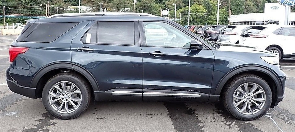 Ford C8 Flight Blue Basecoat With Reducer Gallon (Basecoat Only)