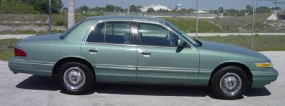 Ford FA Evergreen Frost Basecoat With Reducer Quart (Basecoat Only) Kit