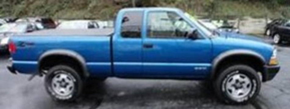 GM WA303D Bright Blue Metallic Basecoat With Reducer Gallon (Basecoat Only)  Kit