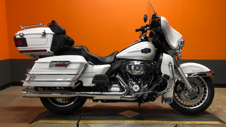 Harley Davidson White Hot Pearl Tri-Coat Complete Gallon Kit