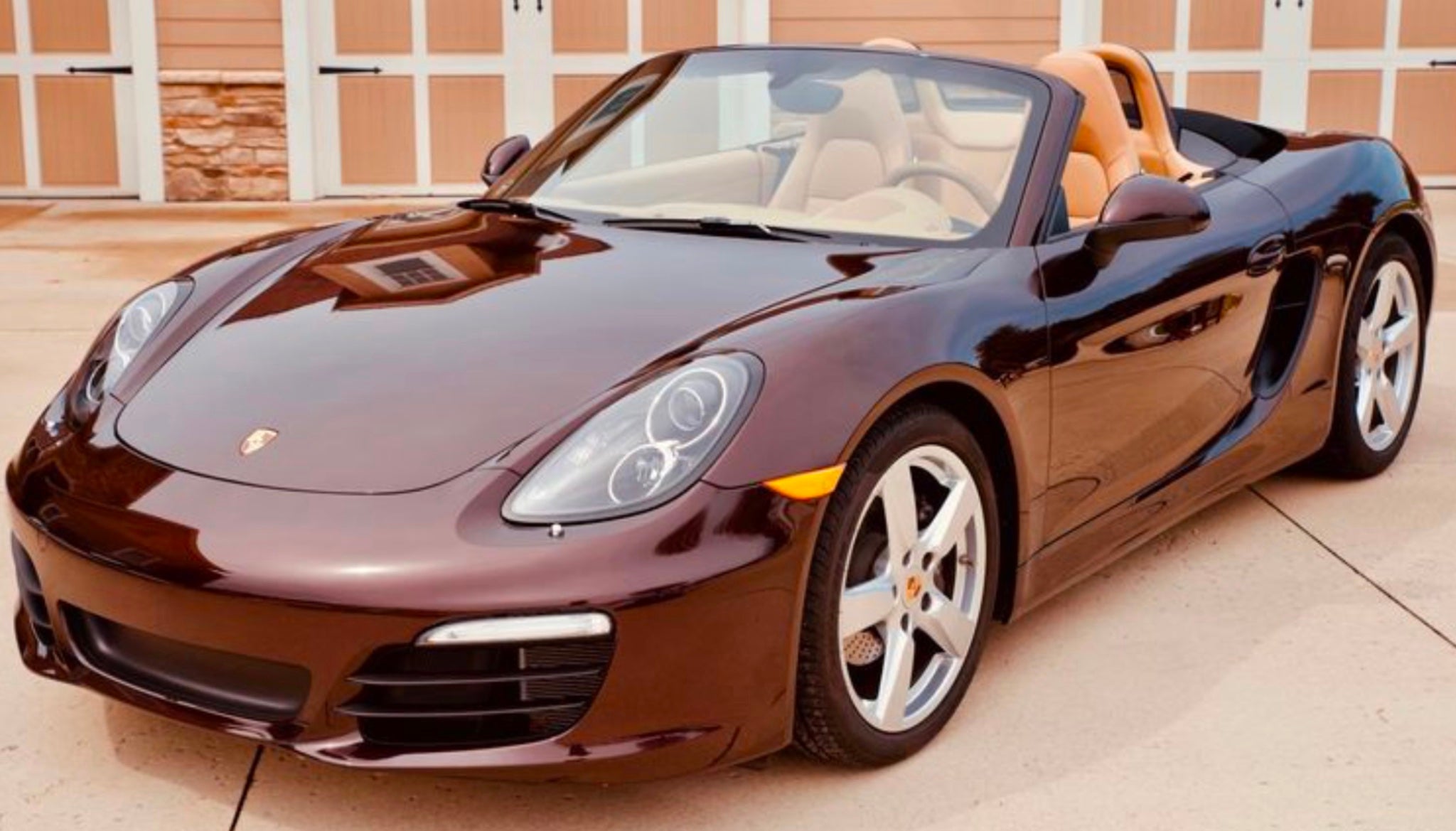 Porsche M8Y Mahogany Pearl Basecoat With Reducer Quart (Basecoat