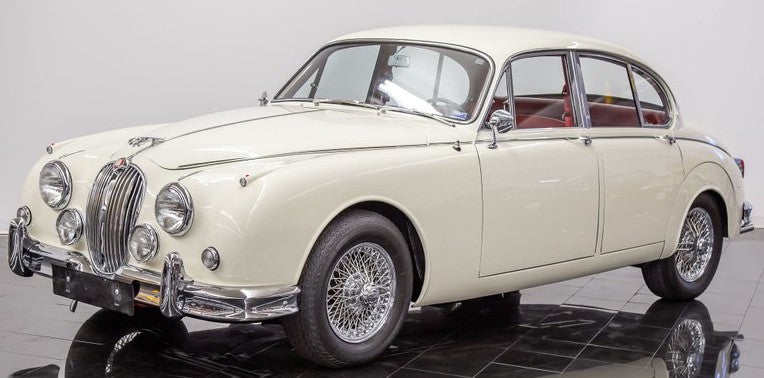 Jaguar 250 Old English White Basecoat Clearcoat Quart Complete Paint Kit