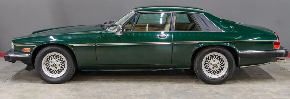 Jaguar HEN Racing Green Basecoat Clearcoat Quart Complete Paint Kit