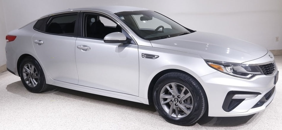 Kia KCS Sparkling Silver Basecoat With Reducer Quart (Basecoat Only)