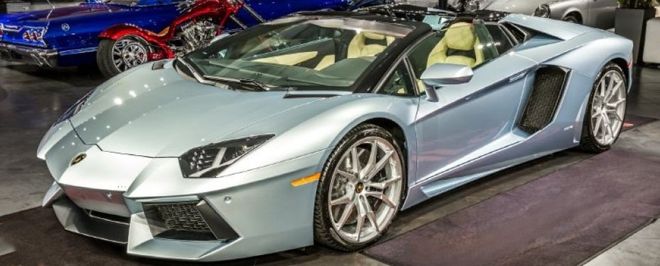 Lamborghini 0125 Azzurro Thetys Basecoat With Reducer Gallon (Basecoat Only)