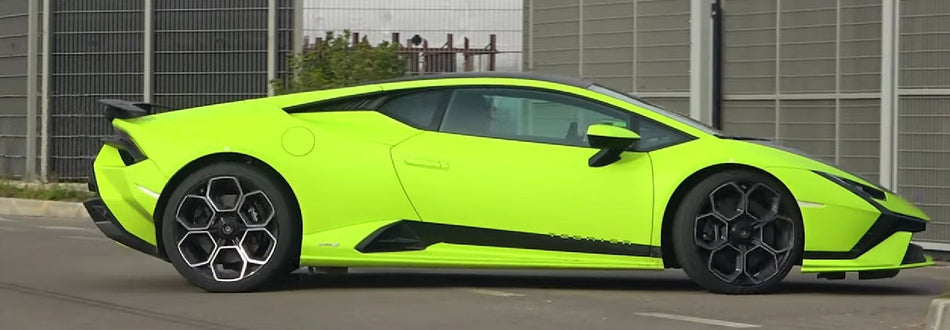 Lamborghini 0238 Verde Shock Basecoat With Reducer Quart (Basecoat Only) Kit