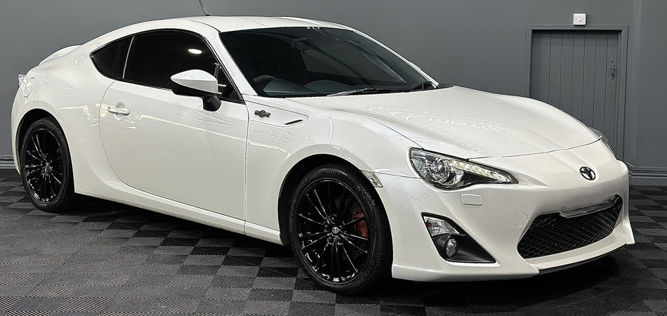 Toyota 37J Whiteout Pearl Tri-coat Pearl Basecoat Clearcoat Complete Gallon