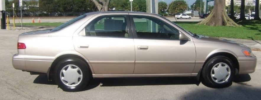 Toyota 586 Champagne Basecoat with Reducer Quart (Basecoat Only)