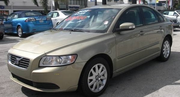 Volvo 488 Gecko Green Pearl Basecoat With Reducer Quart (Basecoat Only)