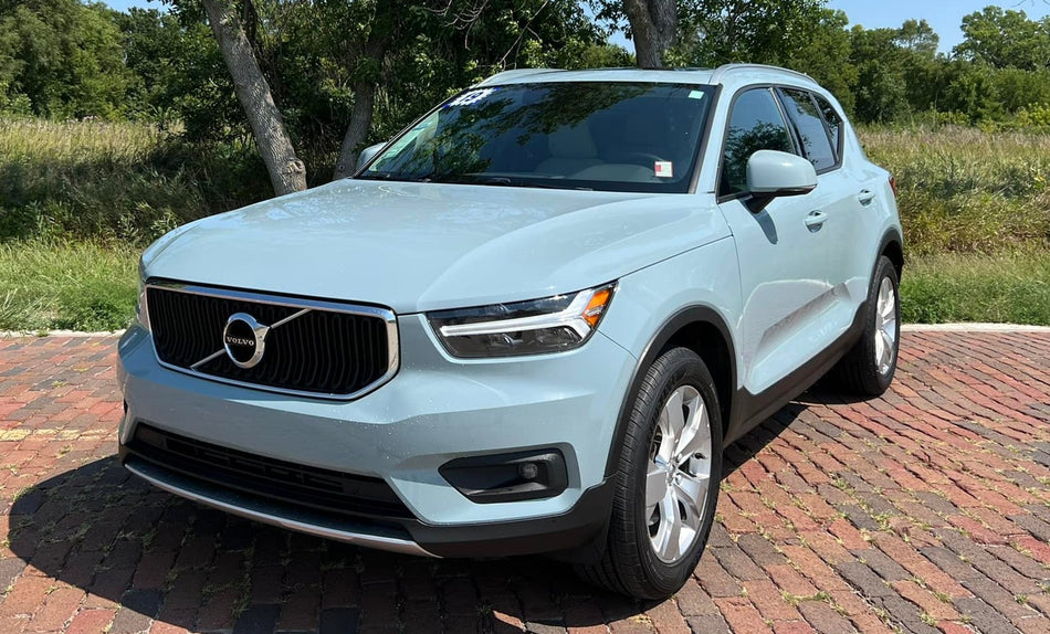 Volvo 621 Amazon Blue Basecoat With Reducer Gallon (Basecoat Only)