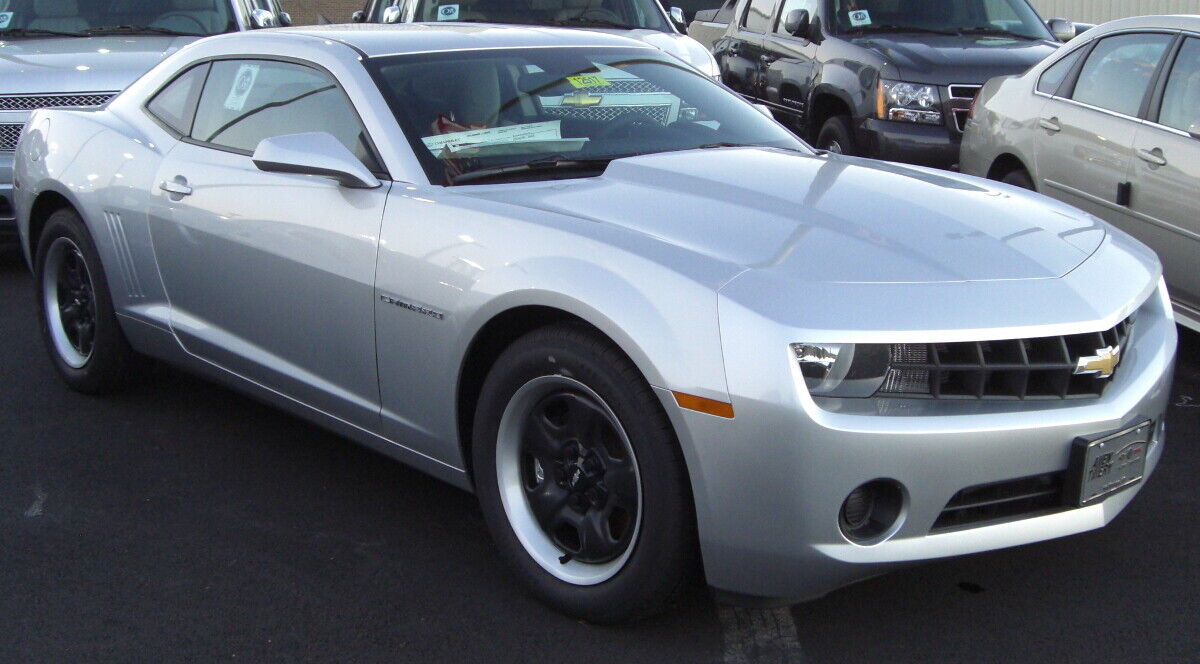 GM WA636R Switchblade Silver Basecoat With Reducer Gallon