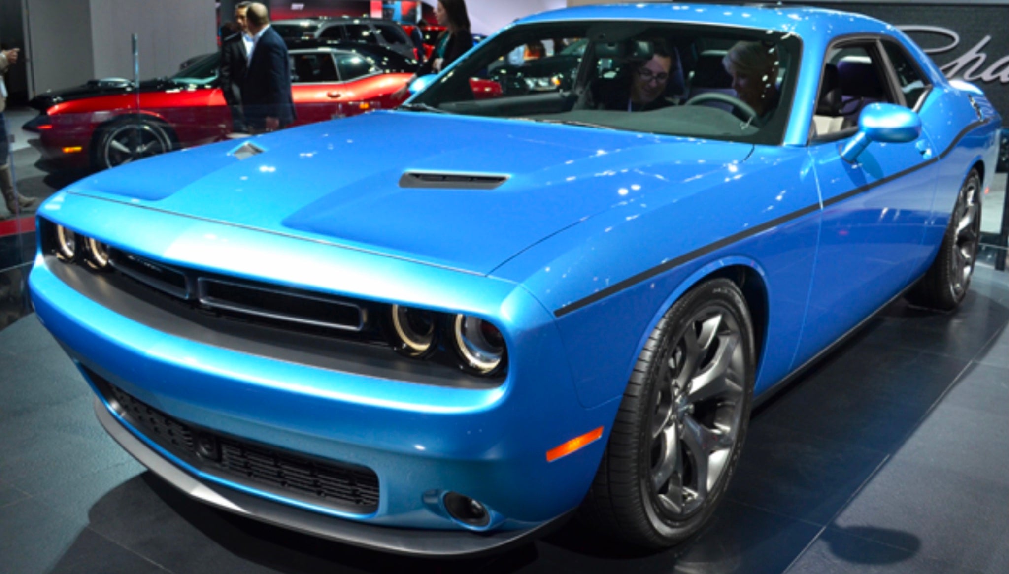 Dodge PQD Surf Blue Basecoat With Reducer Gallon (Basecoat Only